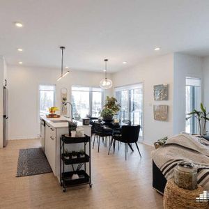 LUXUEUX condo 4 1/2 **Tout inclus** - Photo 2