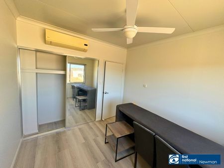 4 BED 2 BATH, PERFECT COMPANY HOUSE - Photo 5