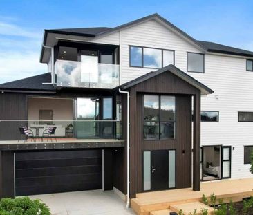 Stunning 3-storey House with Sea View - Photo 2