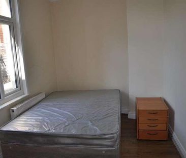 Wealdstone, HA3 - Photo 2