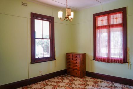 Stunning Home, Fully furnished- Natimuk - Photo 3