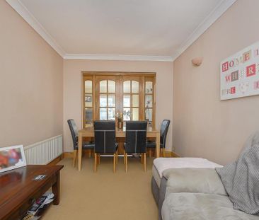 3 bedroom semi-detached house to rent - Photo 6