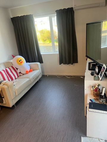 Cosy Modern One Bedroom Flat with Modcons - Photo 3