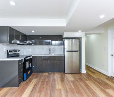 For Lease - 5744 Philip Drive Unit# Basement, Mississauga, Ontario - Photo 3