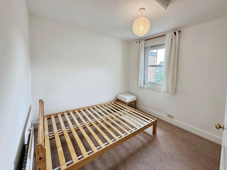 2 bedroom terraced house to rent - Photo 5