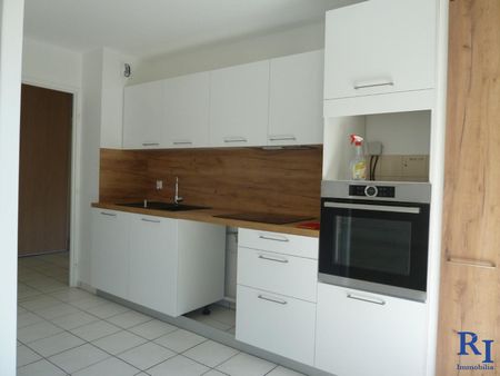 Location Appartement 2 pièces 50m² ST MARTIN D HERES 38400 - Photo 2
