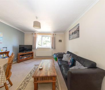 2 bedroom maisonette to rent - Photo 2