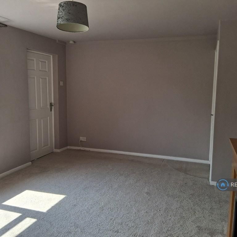2 bedroom maisonette to rent - Photo 1