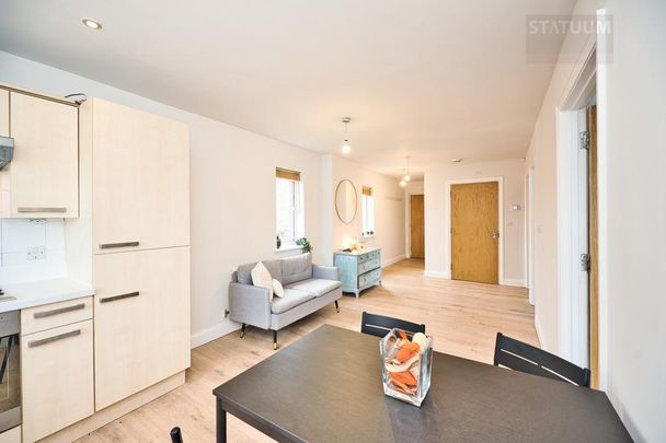 3 bedroom apartment to rent - Photo 1