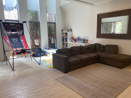 20b Darch St, Yokine, WA 6060 - Photo 3