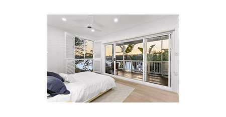 Ultimate Harourside Home with Captivating Views, Furnished - Photo 5