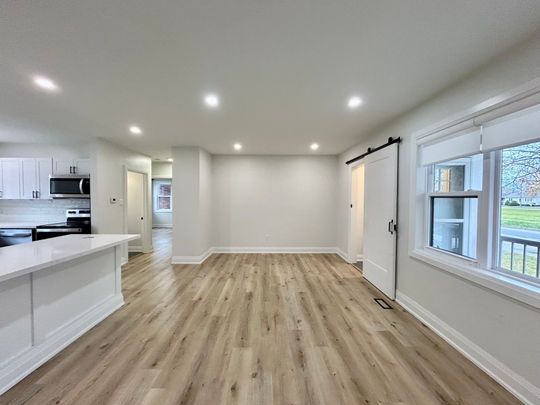 For Lease - 34 Golden Boulevard Unit# Main, Welland, Ontario - Photo 1