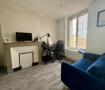 Location Appartement 1 pièce 30m² ST ETIENNE 42000 - Photo 1