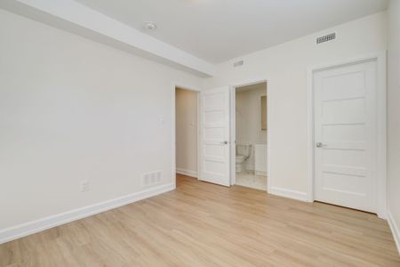 For Lease - 956 Fisher Avenue Unit# C, Carlington - Central Park, Ontario - Photo 5