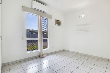 PRIVATE VILLA WITH SPA! - Photo 3