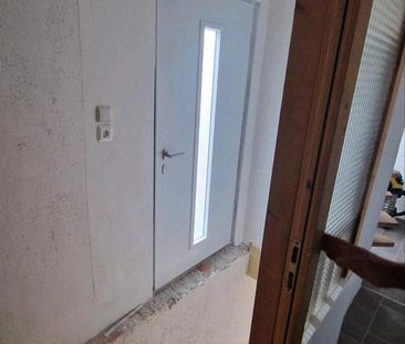 Zwei Etagen Wohnung in Völklingen Geislautern zu vermieten 5ZKB - Photo 1