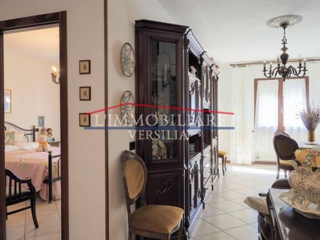 Appartamento via Vincenzo Giudice, 12, Centro, Massa - Photo 2
