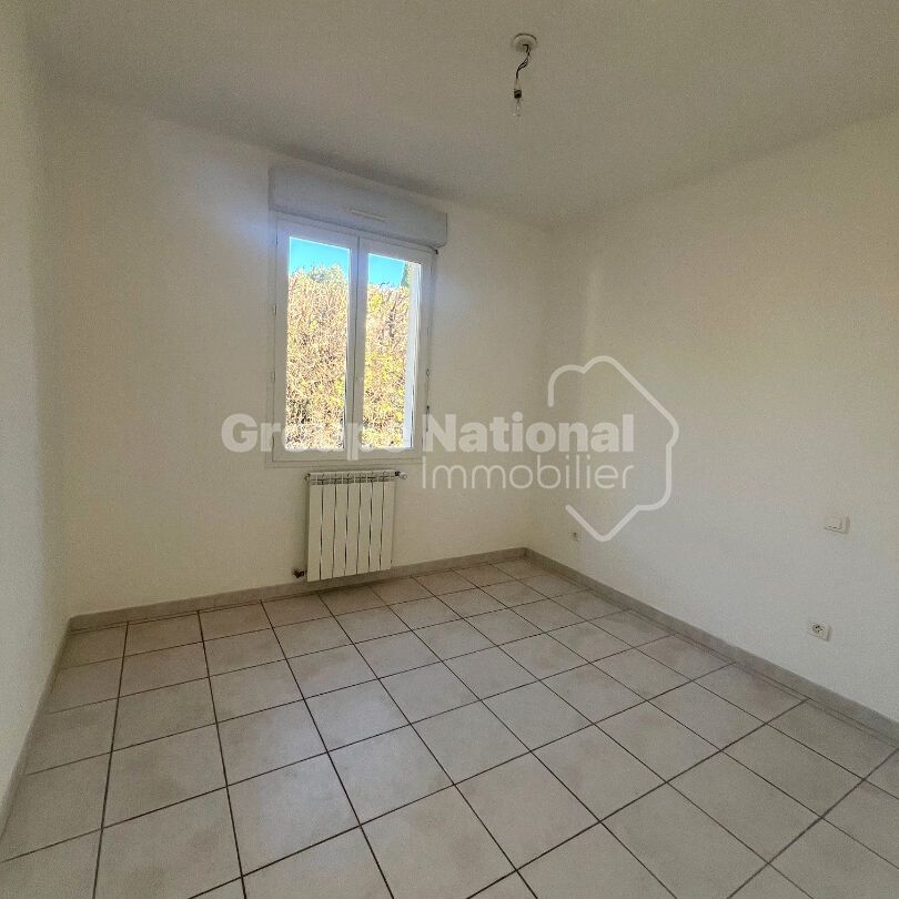 ROGNONAS - Maison de plain pied avec 3 chambres et garage., - Photo 1