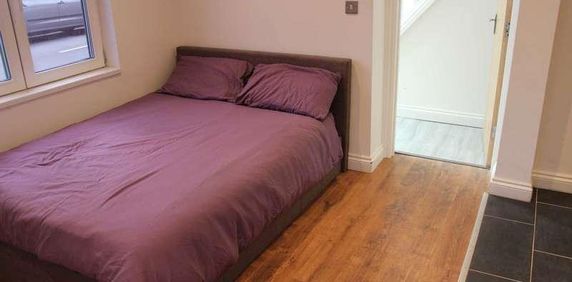 Cross Street, Belgrave, LE4 - Photo 2