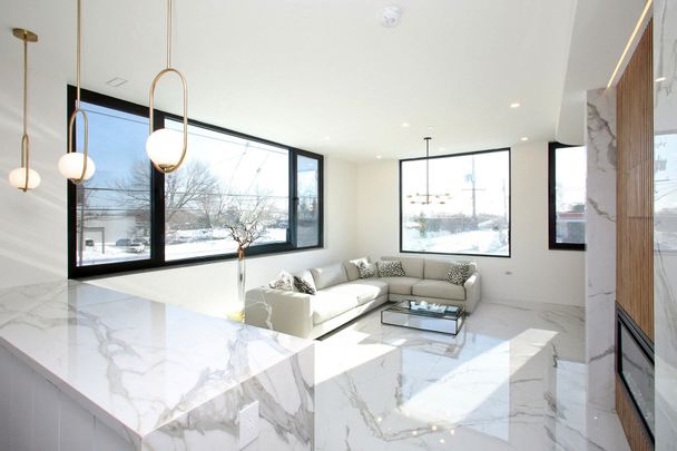 For Lease - 2 Owen Drive, Toronto, Ontario - Photo 1