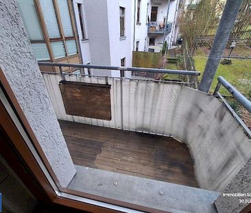 großzügig geschnittene 2 Zimmer Wohnung mit Balkon und Einbauküche - Foto 1