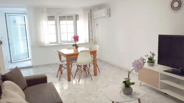 Apartamento de alquiler en Carrer Polop de la Marina, 12, Pueblo - Urbanizaciones - Foto 1