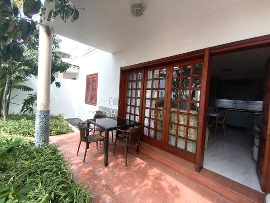 Se alquila en Garañaña apartamento de 1 dormitorio - Foto 1