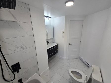 5420 Rue Grolier, H7V 8P4, Laval - Photo 3