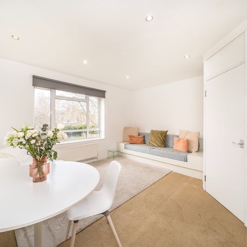 2 Bed Flat, Barnes Court, N1 - Photo 1