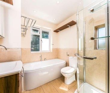 Millmead Area, Guildford, GU2 - Photo 1