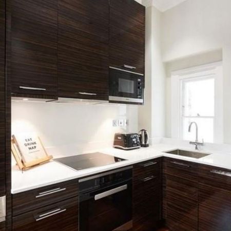 Kensington Gardens Square, Paddington and Bayswater, London, W2 - Photo 3