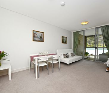 Contemporary and Secure One-Bedroom Residence in a Tranquil and Convenient Setting - Photo 3