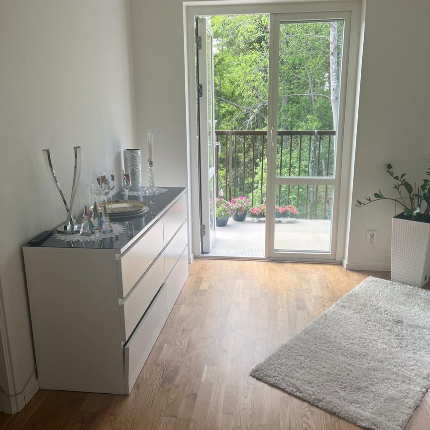 Solstigen, Sollentuna - Photo 1