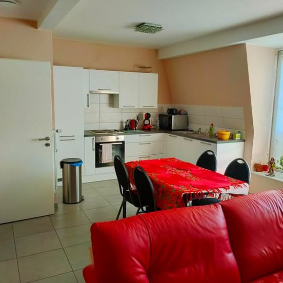 Appartement te huur - Photo 1