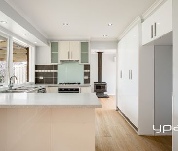 Court Living with Unbeatable Convenience - Photo 5