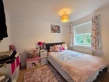 3 bedroom semi-detached house to rent - Photo 4