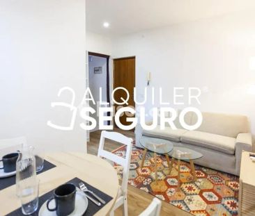 Piso en alquiler en Centro - Photo 1