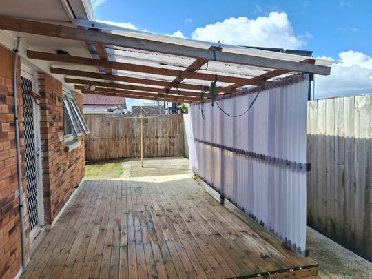 Popular Papatoetoe - Photo 1
