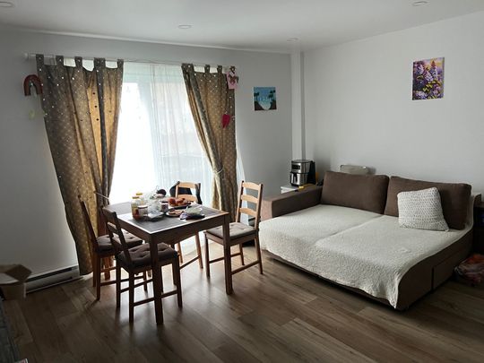 5180 Av. Walkley - Photo 1