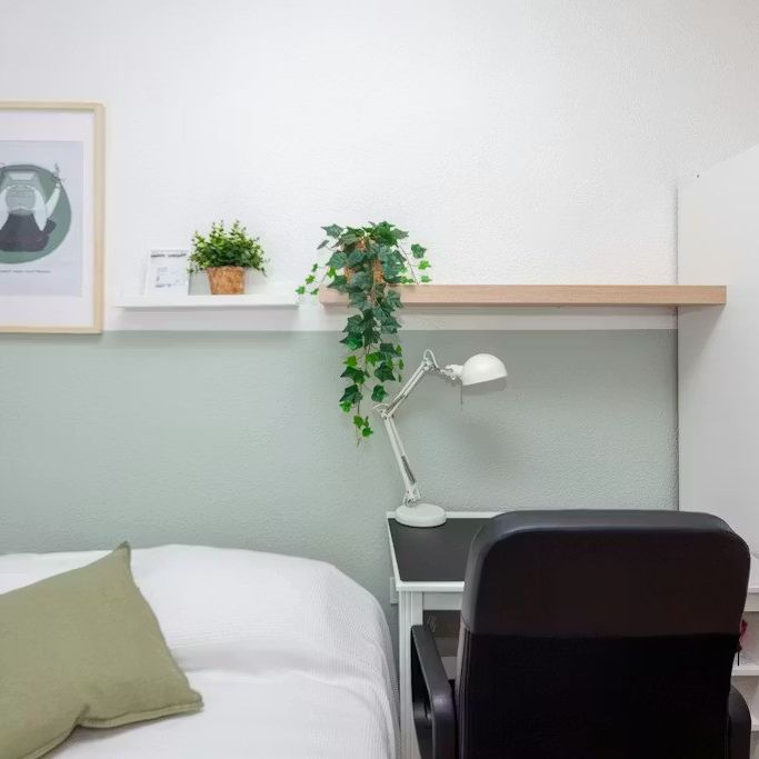 Carrer de la Pianista Empar Iturbi, Valencia, Valencian Community 46007 - Photo 1