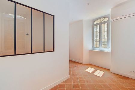 À LOUER - EN EXCLUSIVITÉ À LORGUES - T2 DE 25,89m² - Photo 2