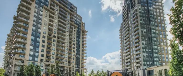 The Onyx | 23 & 29 Barrel Yards Blvd., Waterloo - Photo 1