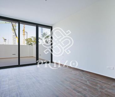 End corner unit | Single Row | Vacant - Photo 4