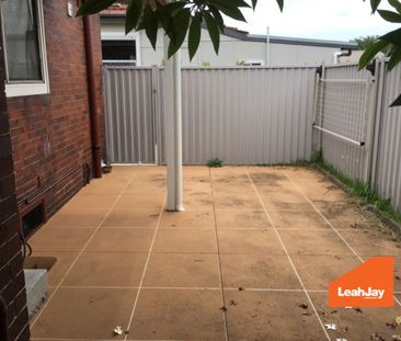 10 Cadell Avenue, Mayfield NSW 2304 - Photo 3