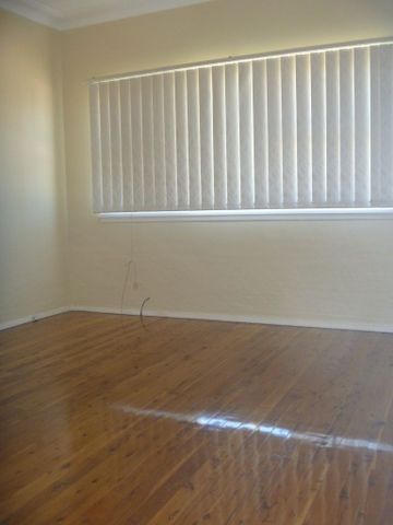 Home For Rent - Photo 5