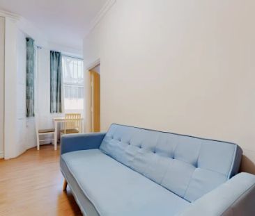 1 Bed 1 Bath - Photo 2