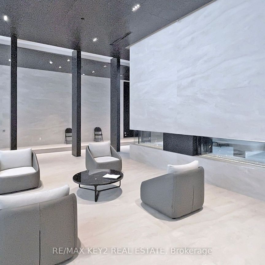 For Lease - 2221 Yonge Street Unit# 4510, Toronto, Ontario - Photo 1