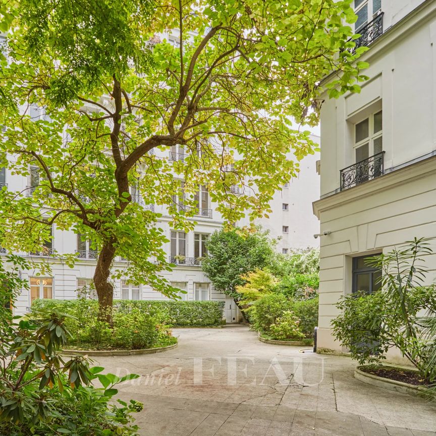 Location appartement, Paris 16ème (75016), 6 pièces, 248 m², ref 85858571 - Photo 1