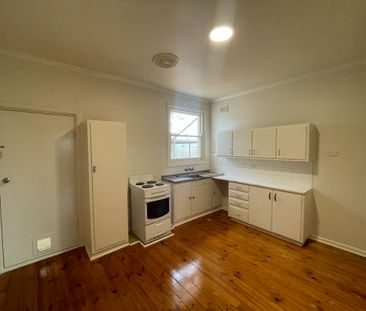 To register & apply for this property, please use this link: https:... - Photo 4