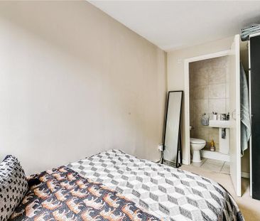 3 bedroom maisonette to rent - Photo 4